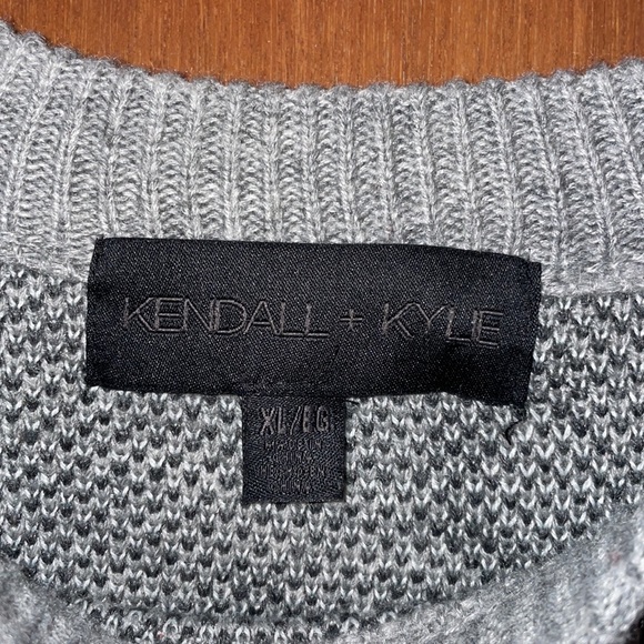 •KENDALL & KYLIE•GRAY LEOPARD KNITTED CREW/SCOOP NECK SWEATER SIZE XL EUC - Picture 4 of 7